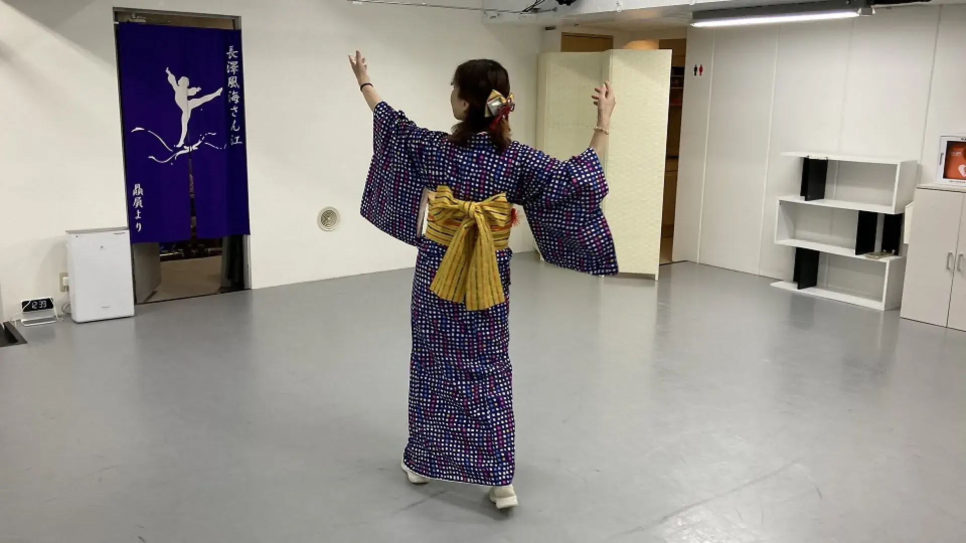 浴衣でダンス？